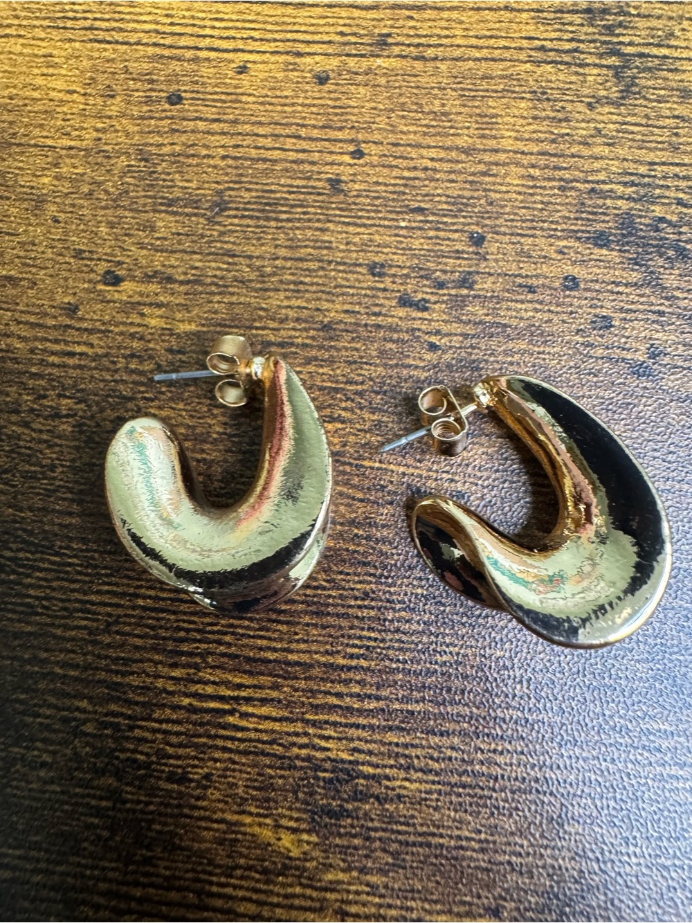 4/$20 Gold Curved Wave Stud Earrings - Women Fashion Jewelry
